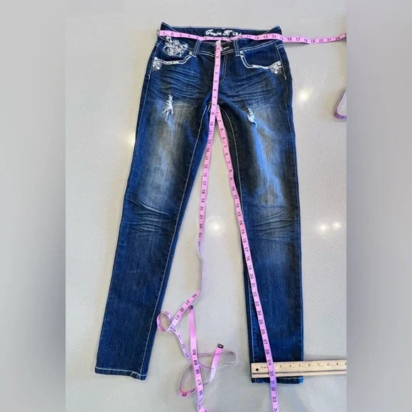 Low rise embellished distressed jeans Sz 5 - Picture 5 of 12